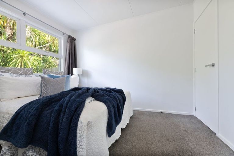 Photo of property in 2/45 Cron Avenue, Te Atatu South, Auckland, 0610