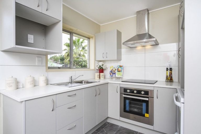 Photo of property in 2/24 Arawa Street, New Lynn, Auckland, 0600