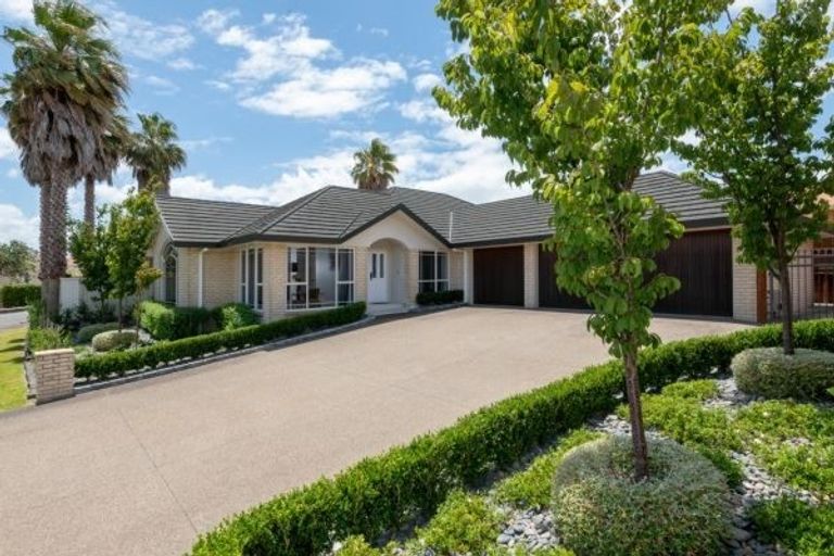 Photo of property in 2 Brailsford Court, Dannemora, Auckland, 2016