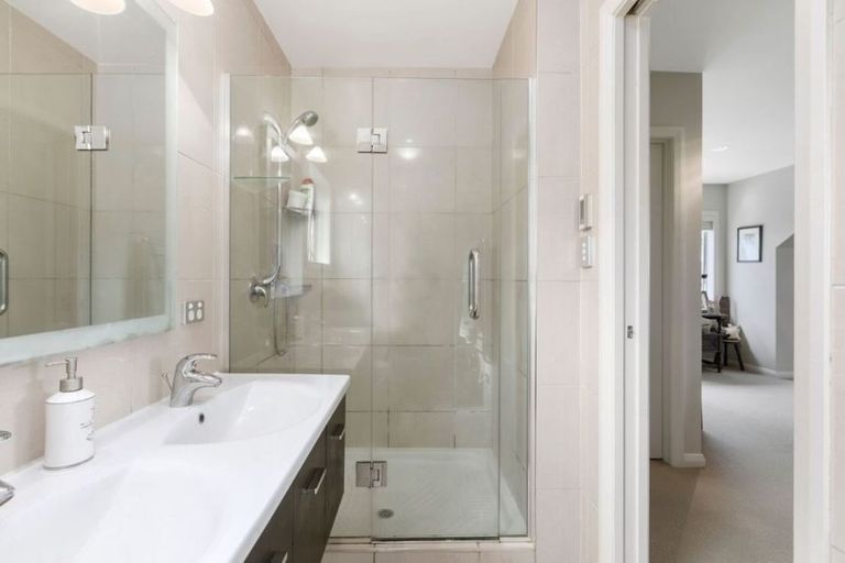 Photo of property in 36a Sharon Road, Waiake, Auckland, 0630