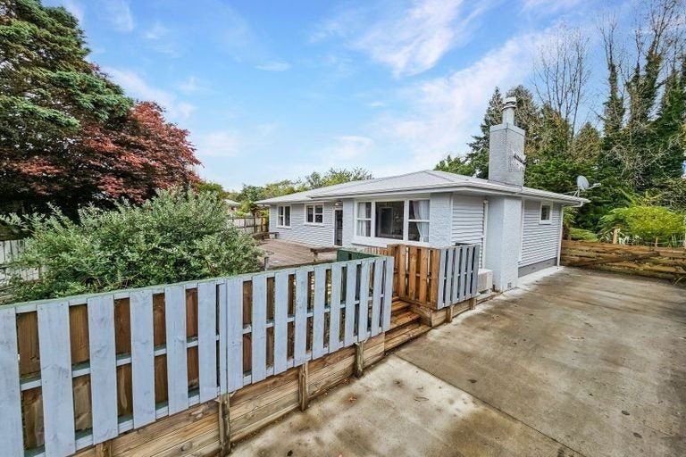 Photo of property in 10 Hermes Place, Sunnybrook, Rotorua, 3015