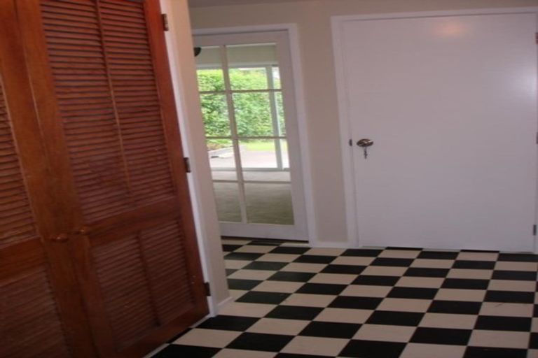 Photo of property in 1/47 Braemar Road, Rothesay Bay, Auckland, 0630