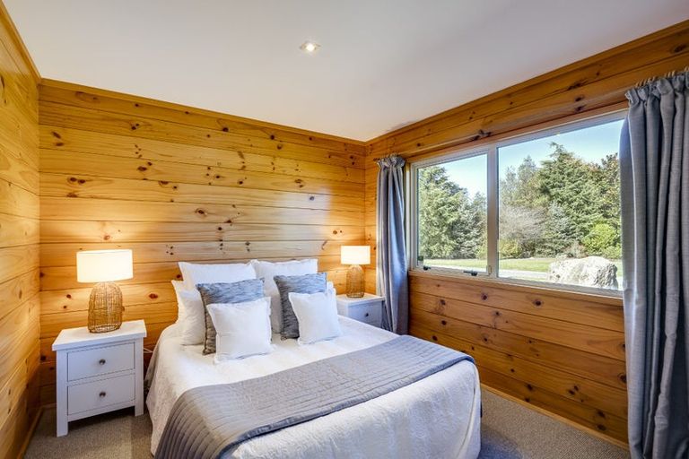 Photo of property in 704 Taihape Road, Pukehamoamoa, Hastings, 4179