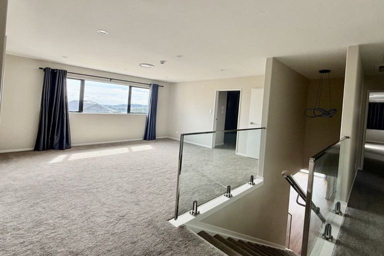 Photo of property in 34 Grand Ridge Avenue, Flat Bush, Auckland, 2019