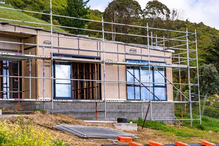 Photo of property in 76 Kotare Street, Waikanae, 5036