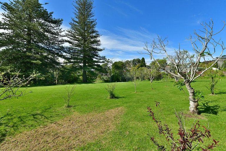 Photo of property in 1 Mill Road, Helensville, 0800