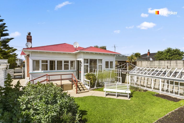 Photo of property in 328 Bay View Road, South Dunedin, Dunedin, 9012