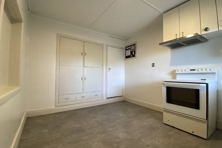Photo of property in 6 Brighton Terrace, Murrays Bay, Auckland, 0630