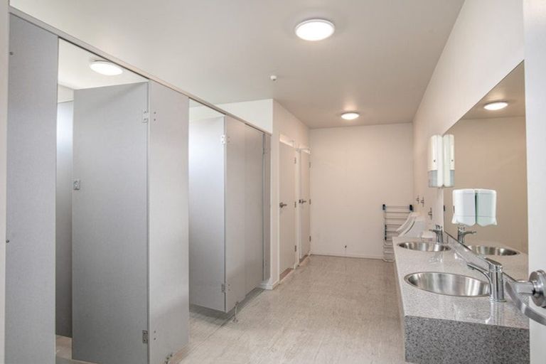 Photo of property in 16 Silverstone Drive, Cromwell, 9384