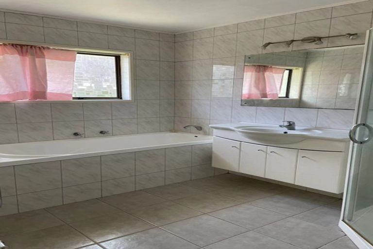 Photo of property in 66 Gills Road, Bucklands Beach, Auckland, 2014