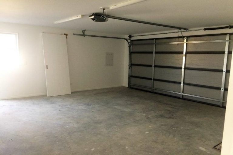 Photo of property in 5 Pennycook Place, Lake Hawea, Wanaka, 9382