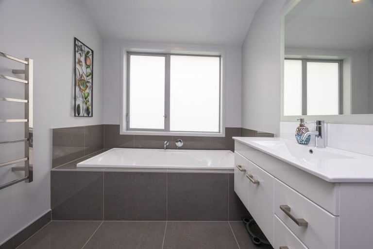 Photo of property in 138 Greer Court, Bunnythorpe, Palmerston North, 4481