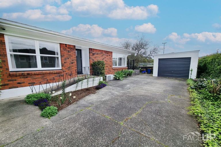 Photo of property in 4/766 Beach Road, Browns Bay, Auckland, 0630