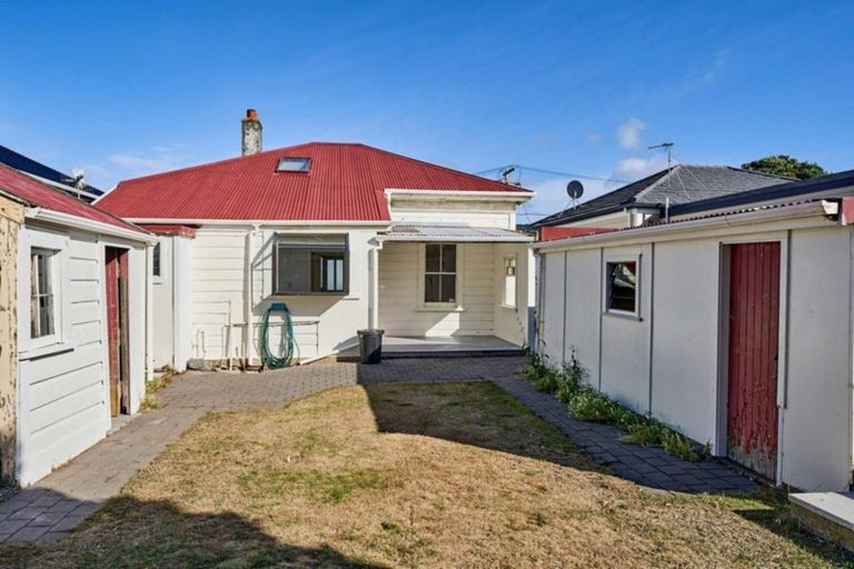 Photo of property in 8 Queen Street, Petone, Lower Hutt, 5012