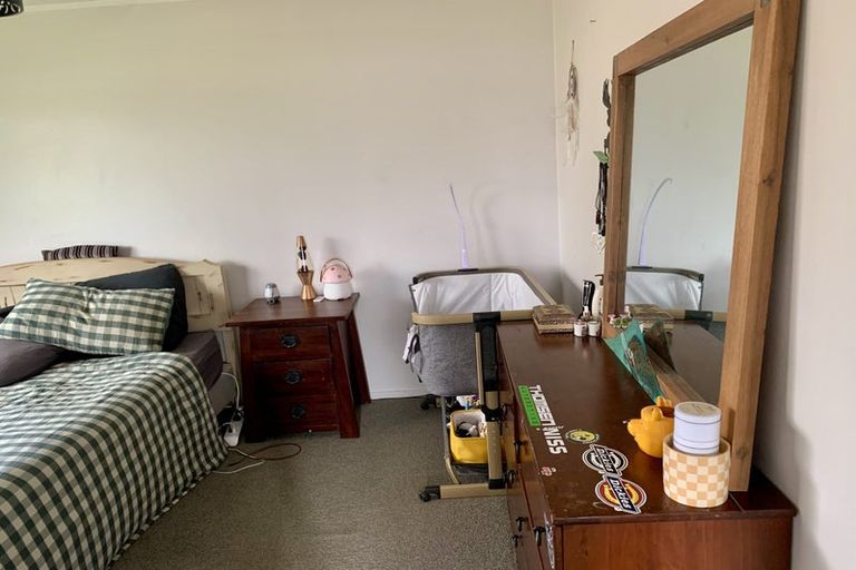 Photo of property in 50b Hartford Crescent, Totara Park, Upper Hutt, 5018