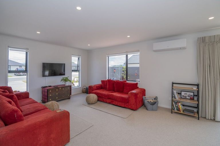 Photo of property in 8 Palm Drive, Whitianga, 3510
