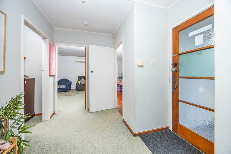 Photo of property in 29 Paul Crescent, Fairfield, Hamilton, 3214