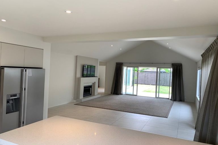 Photo of property in 27 Toscana Drive, Karaka, Papakura, 2113