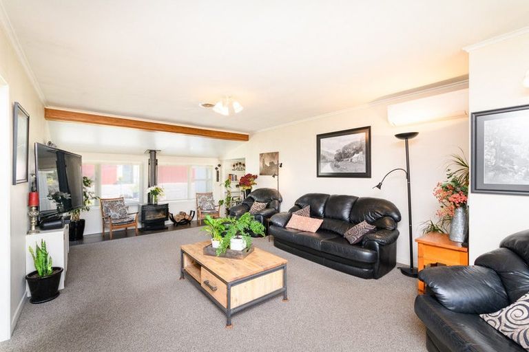 Photo of property in 85 Willoughby Street, Halcombe, Feilding, 4779