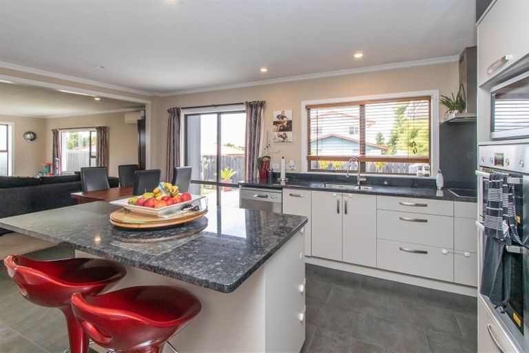 Photo of property in 4 Kamahi Place, Inglewood, 4330