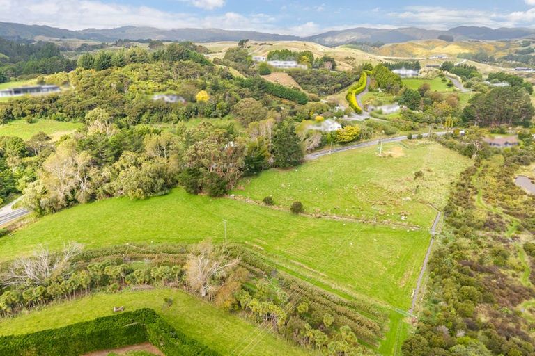 Photo of property in 119 Paekakariki Hill Road, Pauatahanui, Porirua, 5381