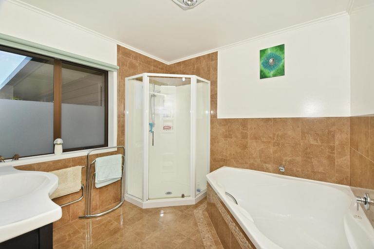 Photo of property in 28 Matarau Road, Matarau, Kamo, 0185