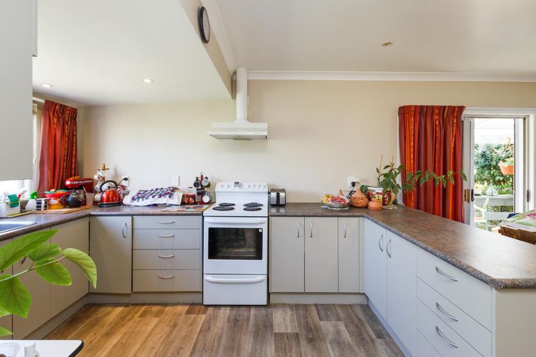 Photo of property in 9 Greenock Place, Awapuni, Palmerston North, 4412