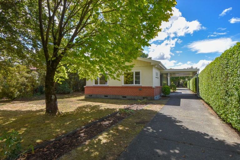 Photo of property in 50 Kent Street, Carterton, 5713