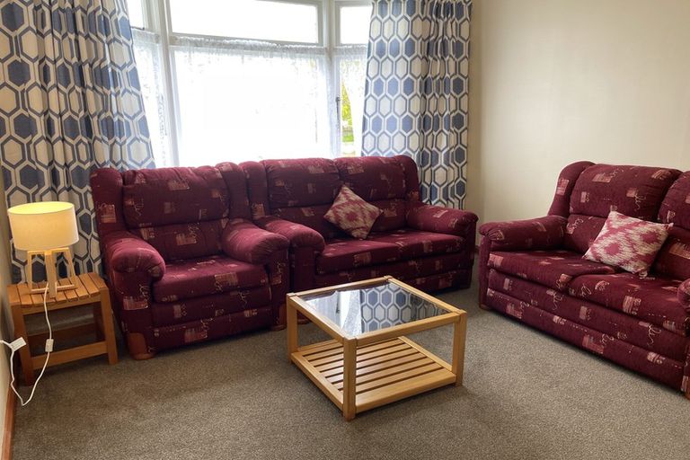 Photo of property in 1-3 Terrace Street, Roslyn, Palmerston North, 4414