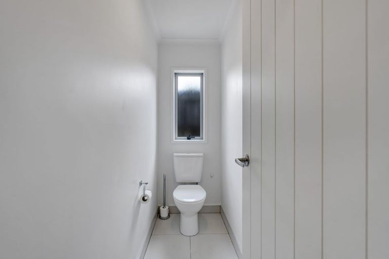 Photo of property in 4 Coby Sydney Drive, Bell Block, New Plymouth, 4312