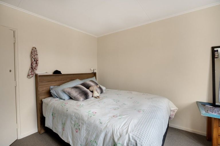 Photo of property in 1/5 Kowhai Street, Naenae, Lower Hutt, 5011