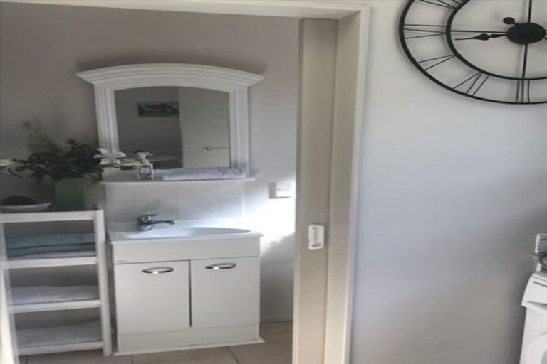 Photo of property in 1/9 Maxwells Road, Otumoetai, Tauranga, 3110