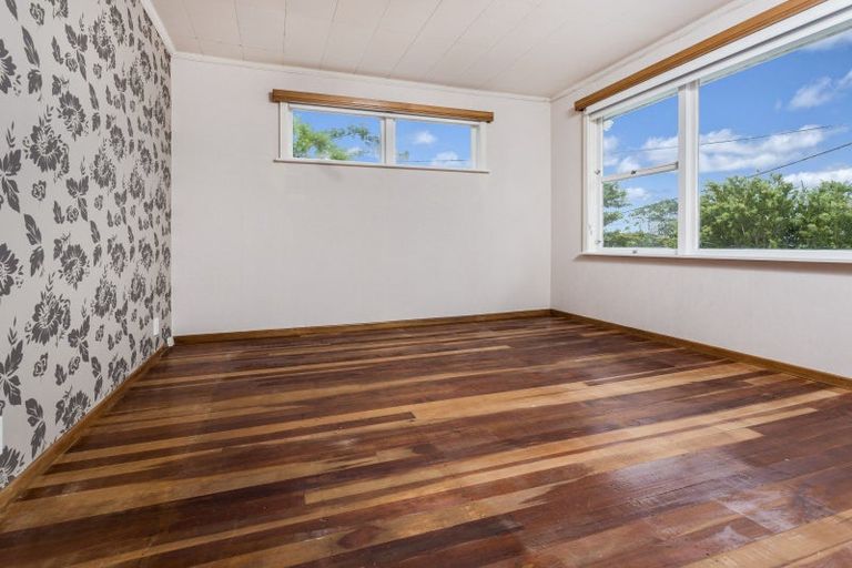 Photo of property in 12 Outlook Road, Greenhithe, Auckland, 0632