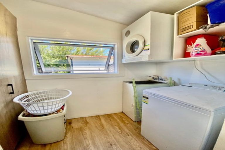 Photo of property in 79 Mackworth Street, Woolston, Christchurch, 8062