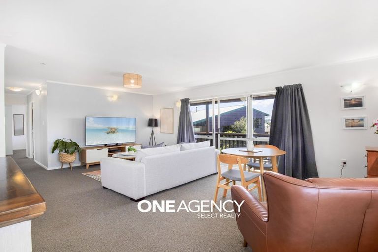 Photo of property in 12 Chapel Street, Takapuwahia, Porirua, 5022
