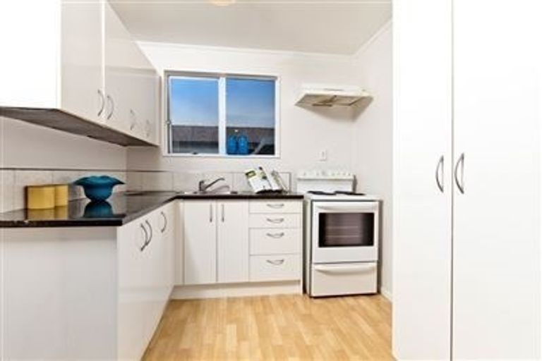 Photo of property in 1/22 Karepo Crescent, Ranui, Auckland, 0612