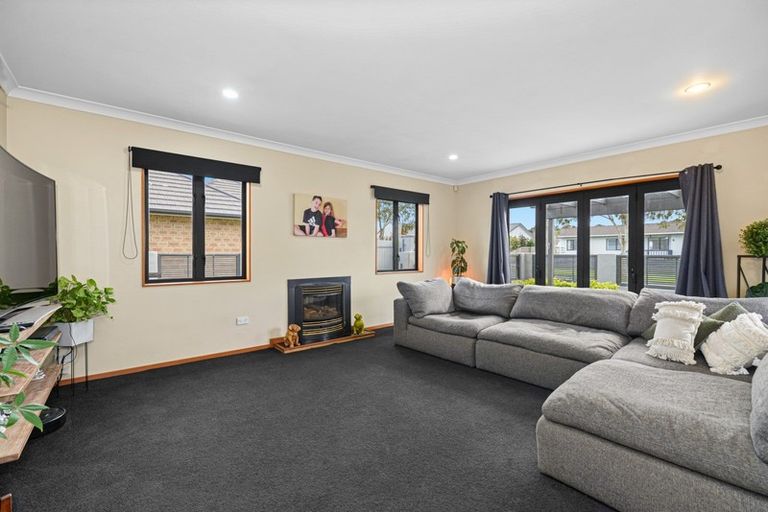 Photo of property in 13 Dixon Road, Fitzroy, Hamilton, 3206
