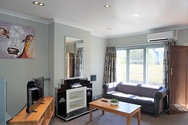 Photo of property in 860 Colombo Street, Christchurch Central, Christchurch, 8013