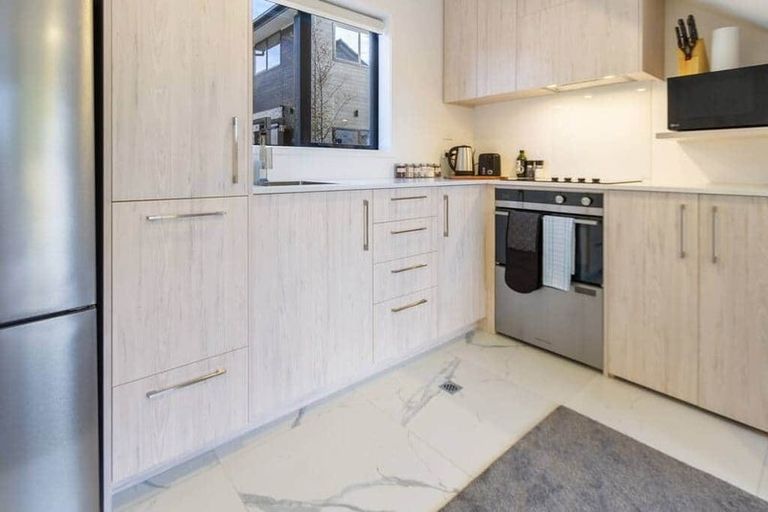 Photo of property in 7/5 Shearer Avenue, Papanui, Christchurch, 8052