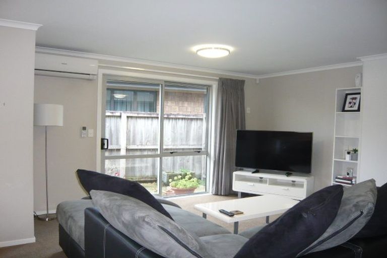 Photo of property in 8/27 Jones Crescent, Melville, Hamilton, 3206