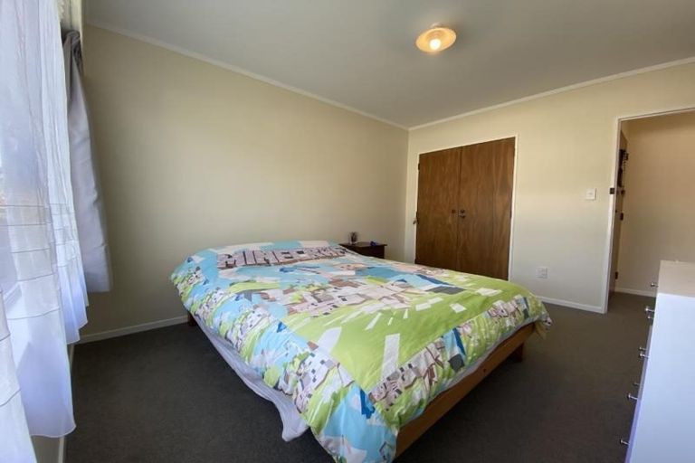 Photo of property in 15b Florio Terrace, Tawa, Wellington, 5028