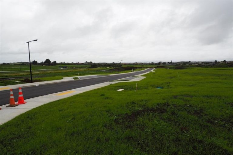 Photo of property in 6 Catherine Mclean Road, Pukekohe, 2120