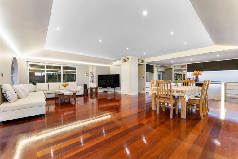 Photo of property in 102 Kennedy Road, Dairy Flat, Albany, 0792