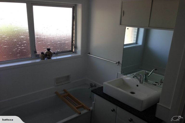 Photo of property in 2/105a Wallace Road, Papatoetoe, Auckland, 2025