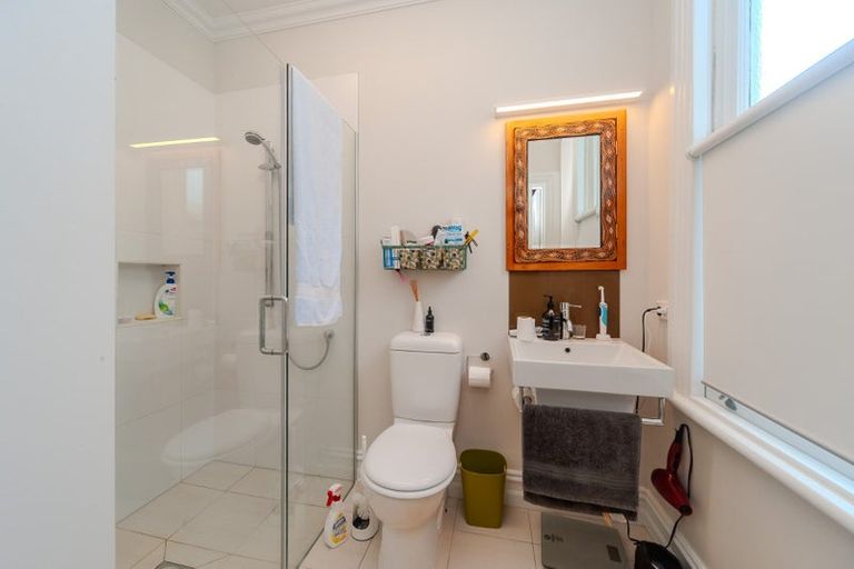 Photo of property in 44 Aro Street, Aro Valley, Wellington, 6021