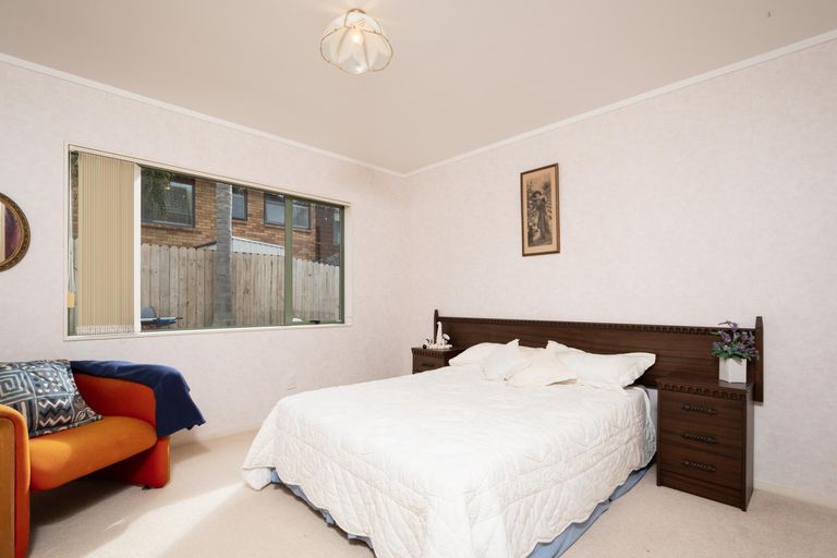 Photo of property in 28 San Bernadino Drive, Henderson, Auckland, 0612