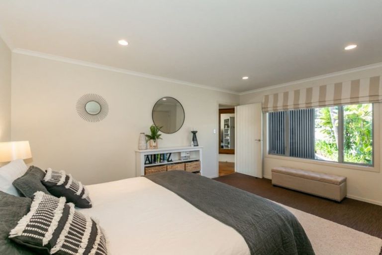 Photo of property in 28 Airini Road, Waimarama, Havelock North, 4294