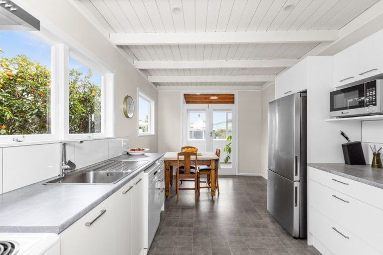 Photo of property in 5 Foster Terrace, Onekawa, Napier, 4110