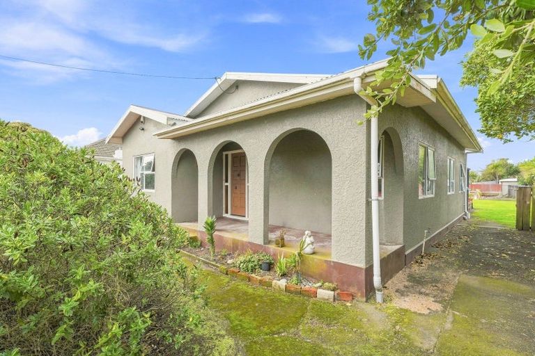 Photo of property in 34 Polson Street, Castlecliff, Whanganui, 4501