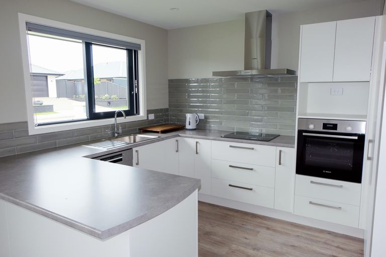 Photo of property in 3 Royal Oak Crescent, Holmes Hill, Oamaru, 9401